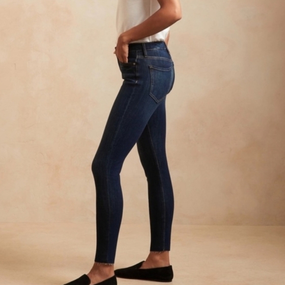 Banana Republic Factory Skinny Fit Raw Hem Ankle Jeans Pants - Picture 2 of 11
